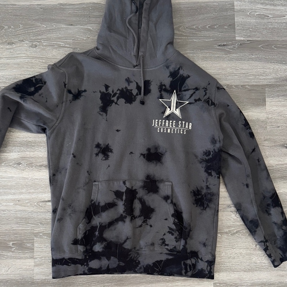 Jeffree Star Gray and Black Distressed Sweater